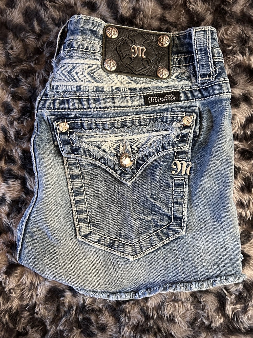 Miss me, Aztec shorts tag size 30